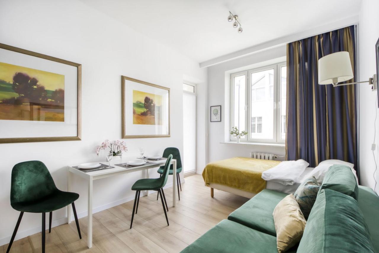 23 Unit Miniapartments Warszawa Lotnisko Okecie Fajne Ministudio Przy Bitwy Warszawskiej Exterior foto